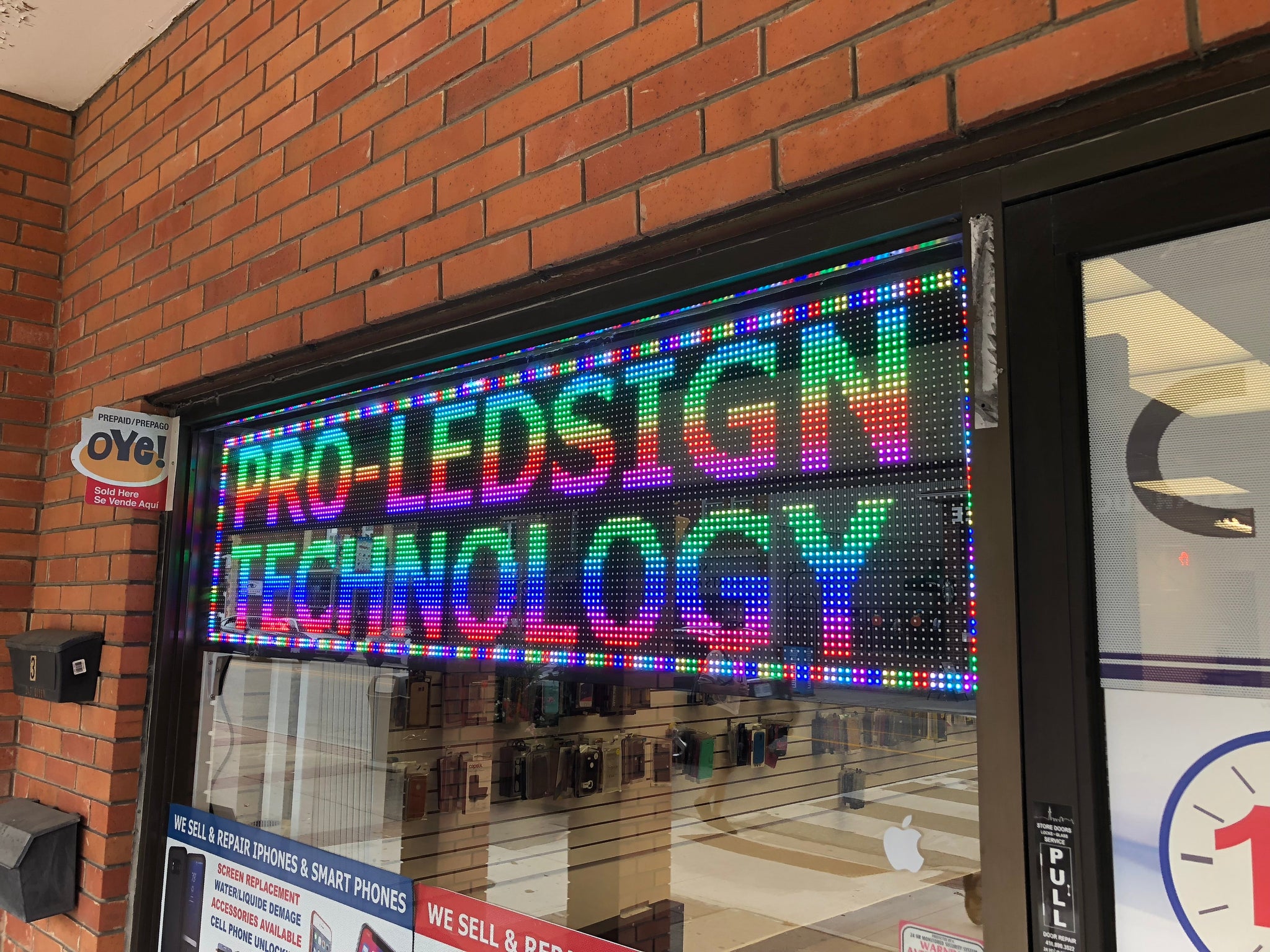 27 x 78 inch Ultra-bright Full Video Color Programmable LED Sign for Store Windows